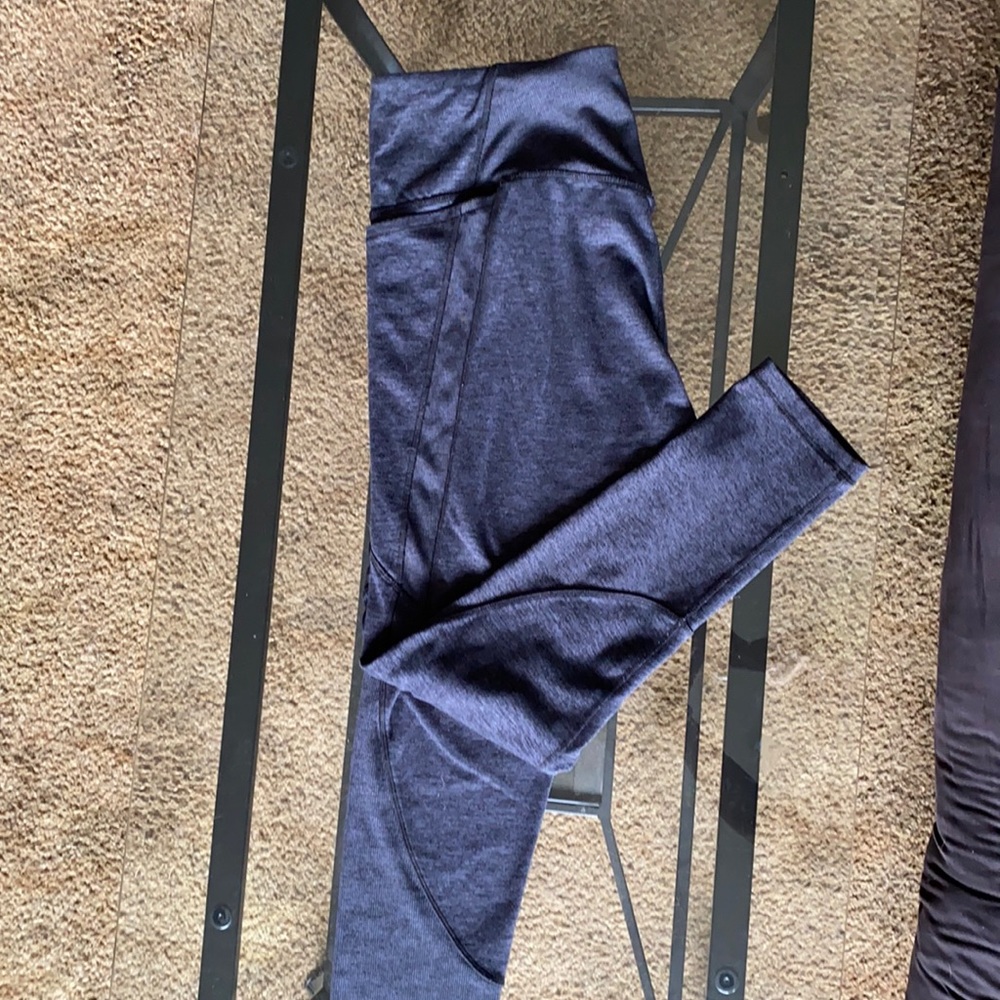 Calia by Carrie Underwood leggings